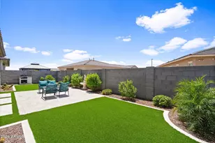 17389 W Surrey Dr, Surprise, AZ 85388 - Photo 30