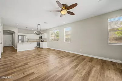 17007 W Southampton Road, Surprise, AZ 85374 - Photo 6