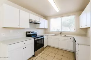 8717 W Bobby Lopez Dr, Tolleson, AZ 85353 - Photo 14