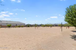 18633 W Desert Holw Dr, Wittmann, AZ 85361 - Photo 34