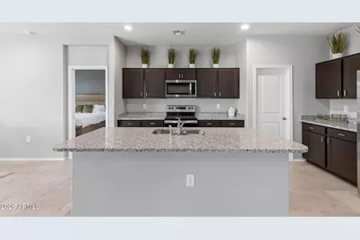 18633 W Desert Hollow Drive, Wittmann, AZ 85361 - Photo 8