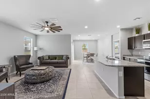 18633 W Desert Holw Dr, Wittmann, AZ 85361 - Photo 2