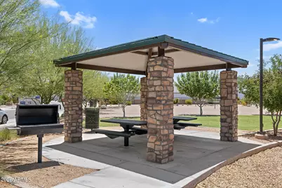 18633 W Desert Hollow Drive, Wittmann, AZ 85361 - Photo 30