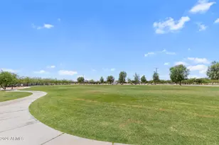 18633 W Desert Holw Dr, Wittmann, AZ 85361 - Photo 32