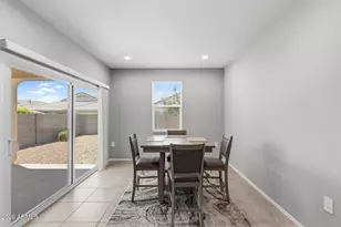 18633 W Desert Holw Dr, Wittmann, AZ 85361 - Photo 12