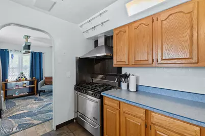 2639 N 28th Place, Phoenix, AZ 85008 - Photo 10