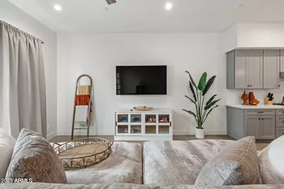5151 N 13th Place #Unit 7, Phoenix, AZ 85014 - Photo 4