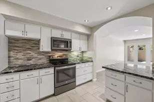 3030 N Hayden Rd, Scottsdale, AZ 85251 - Photo 2