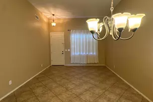 39208 N Parker Ln, Phoenix, AZ 85086 - Photo 2
