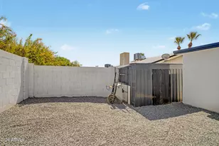 2738 E Windrose Dr, Phoenix, AZ 85032 - Photo 34