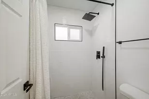 2738 E Windrose Dr, Phoenix, AZ 85032 - Photo 26