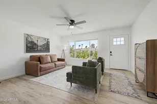 2738 E Windrose Dr, Phoenix, AZ 85032 - Photo 8