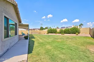 739 S Cholla St, Gilbert, AZ 85233 - Photo 28
