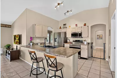 739 S Cholla Street, Gilbert, AZ 85233 - Photo 2