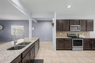 25954 W Swilling Rd, Buckeye, AZ 85396 - Photo 12