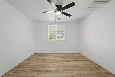 2937 N 47th Avenue, Phoenix, AZ 85031 - Photo 14