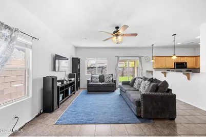 12961 N 88th Lane, Peoria, AZ 85381 - Photo 2