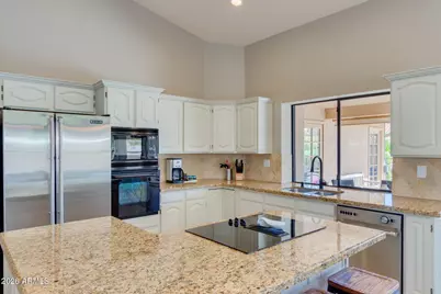 1585 W Honeysuckle Lane, Chandler, AZ 85248 - Photo 12
