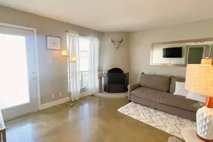 8058 E Oak St, Scottsdale, AZ 85257 - Photo 4