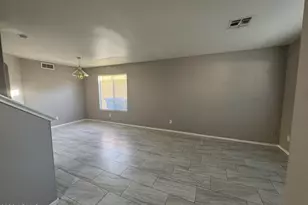 12741 W Desert Flower Rd, Avondale, AZ 85392 - Photo 2