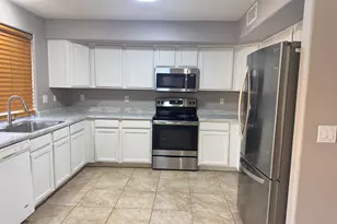 12741 W Desert Flower Rd, Avondale, AZ 85392 - Photo 4