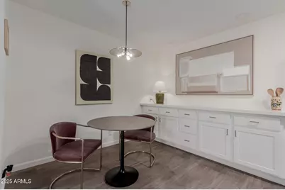 5525 E Thomas Road #M12, Phoenix, AZ 85018 - Photo 2