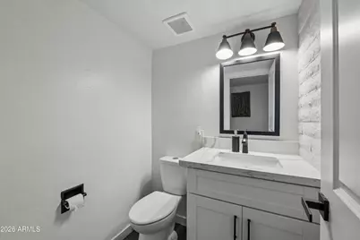 3711 E Monterosa Street #10, Phoenix, AZ 85018 - Photo 12