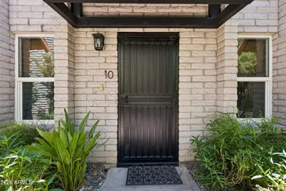 3711 E Monterosa Street #10, Phoenix, AZ 85018 - Photo 6