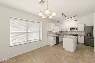 2212 E Vista Bonita Dr, Phoenix, AZ 85024 - Photo 8