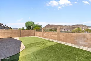 2212 E Vista Bonita Dr, Phoenix, AZ 85024 - Photo 2