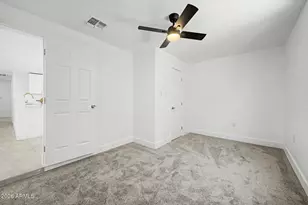 7254 W Wolf St, Phoenix, AZ 85033 - Photo 18
