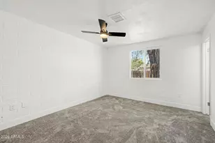 7254 W Wolf St, Phoenix, AZ 85033 - Photo 10