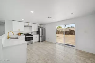 7254 W Wolf St, Phoenix, AZ 85033 - Photo 6