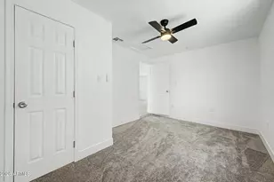 7254 W Wolf St, Phoenix, AZ 85033 - Photo 20