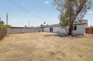 7254 W Wolf St, Phoenix, AZ 85033 - Photo 24