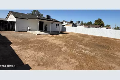 7426 W Holly Street, Phoenix, AZ 85035 - Photo 14