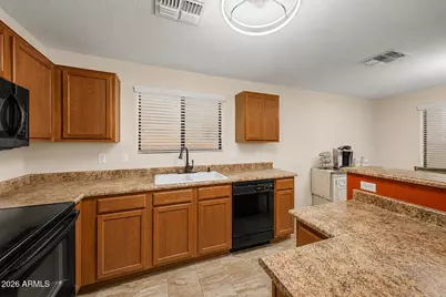 2133 E 27th Avenue, Apache Junction, AZ 85119 - Photo 4