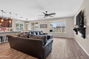 23781 N 169th Ln, Surprise, AZ 85387 - Photo 6