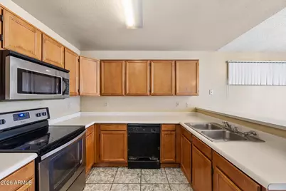 8820 W Amelia Avenue, Phoenix, AZ 85037 - Photo 2
