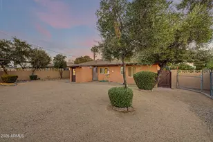 1002 E Glenn Dr, Phoenix, AZ 85020 - Photo 40