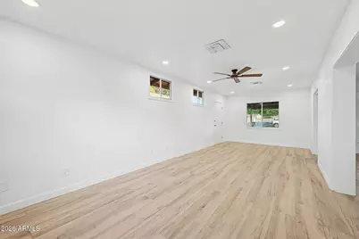 1002 E Glenn Drive, Phoenix, AZ 85020 - Photo 18