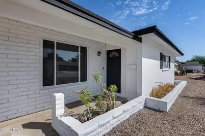 8544 E Osborn Road, Scottsdale, AZ 85251 - Photo 2