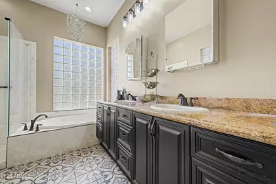 6950 W Rose Garden Lane, Glendale, AZ 85308 - Photo 8
