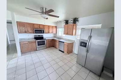 13216 W Tuckey Lane, Glendale, AZ 85307 - Photo 2