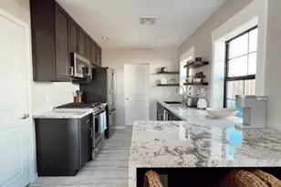 2340 N 12th St, Phoenix, AZ 85006 - Photo 1