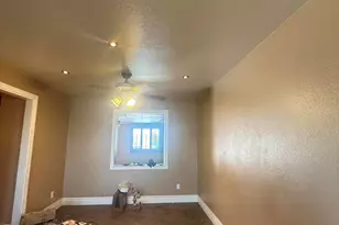 3112 W Acoma Dr, Phoenix, AZ 85053 - Photo 4