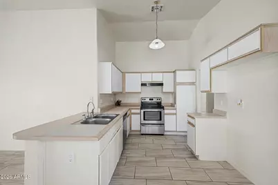 8563 W Mission Lane, Peoria, AZ 85345 - Photo 12