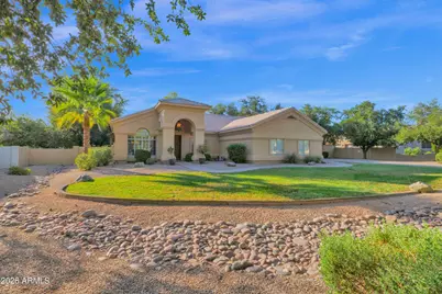 4420 E Millbrae Lane, Gilbert, AZ 85234 - Photo 2