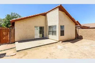4545 N 67th Avenue #1108, Phoenix, AZ 85033 - Photo 8
