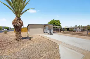 952 S Esperanza Ave, Mesa, AZ 85208 - Photo 4
